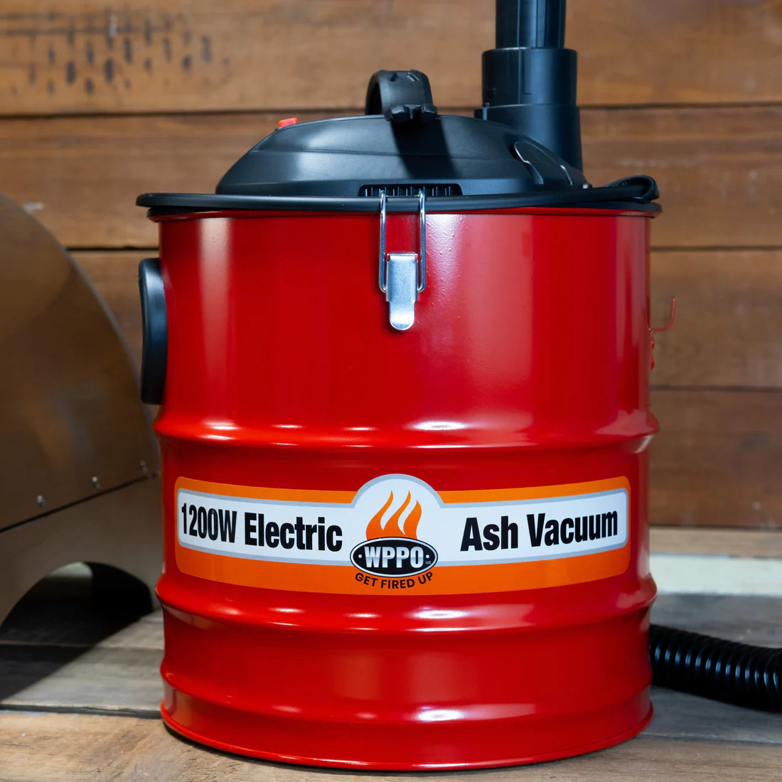 1200 Watt Ash Vacuum With Accessories Close Up